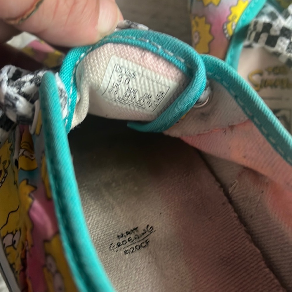 Vans X The Simpson Shoes - Picture 5 of 5